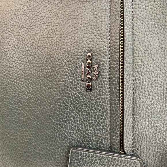 Excellent condition Coach Prairie leather bag - Picture 4 of 8